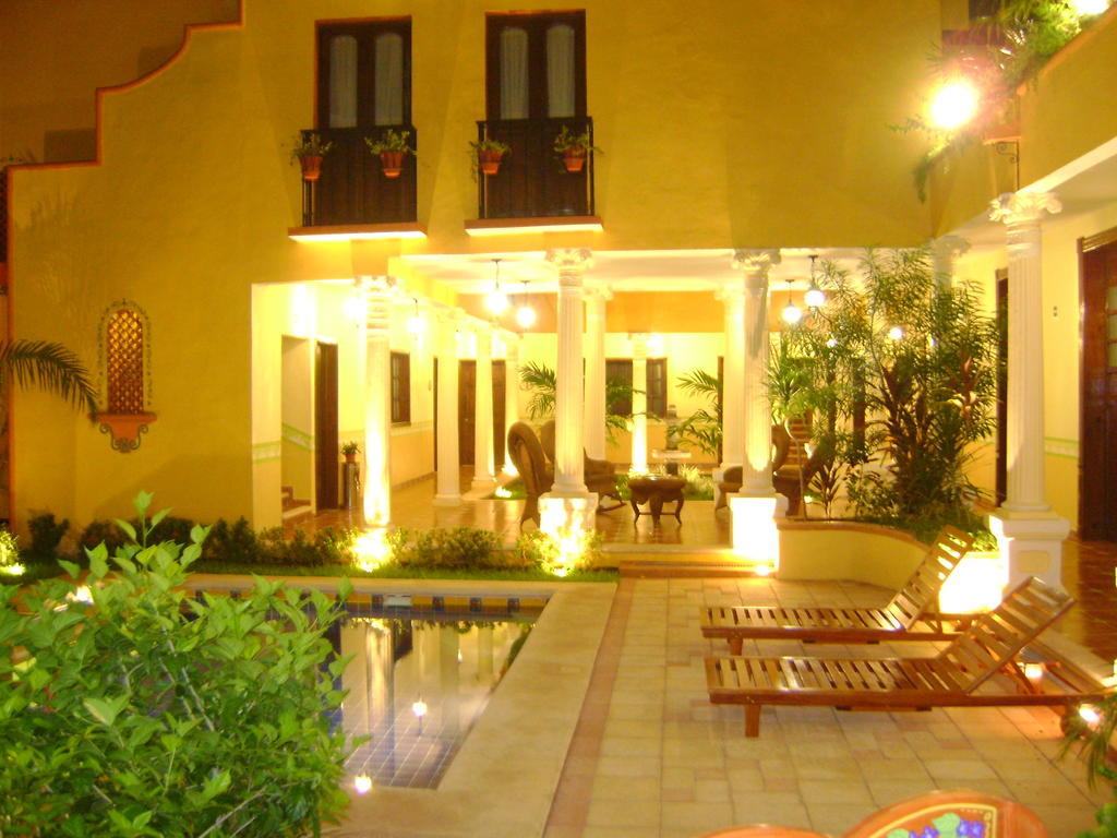 Casa De Las Columnas Mérida Kültér fotó