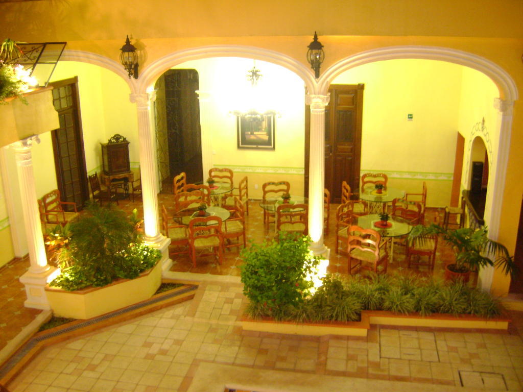 Casa De Las Columnas Mérida Kültér fotó