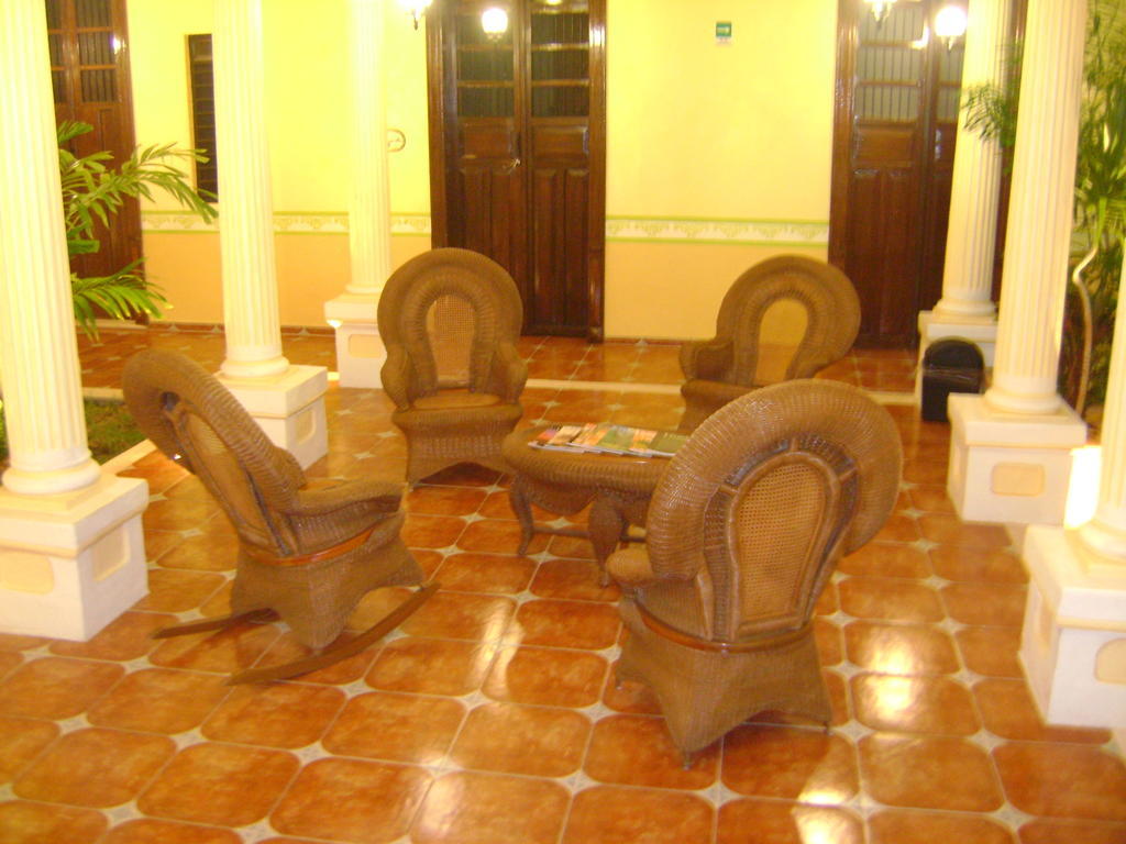 Casa De Las Columnas Mérida Kültér fotó